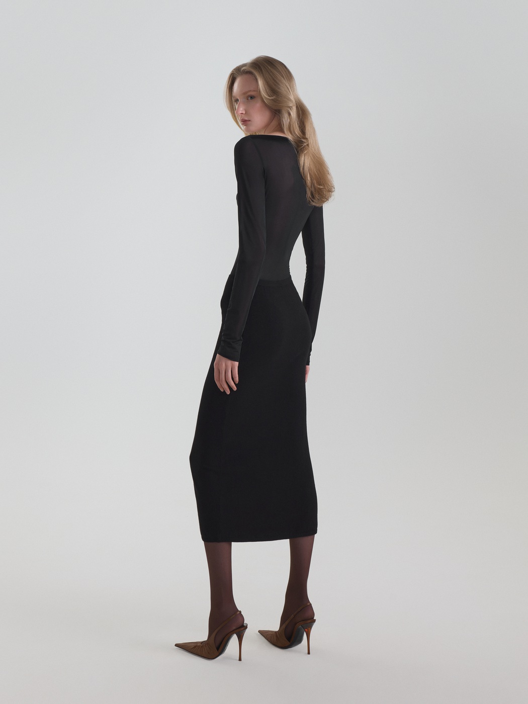 Knitted pencil skirt